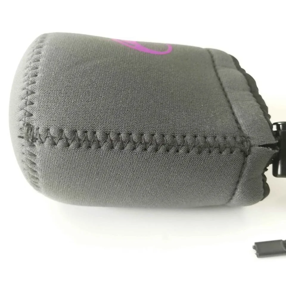 Side seam and curved base construction of the gray lens pouch